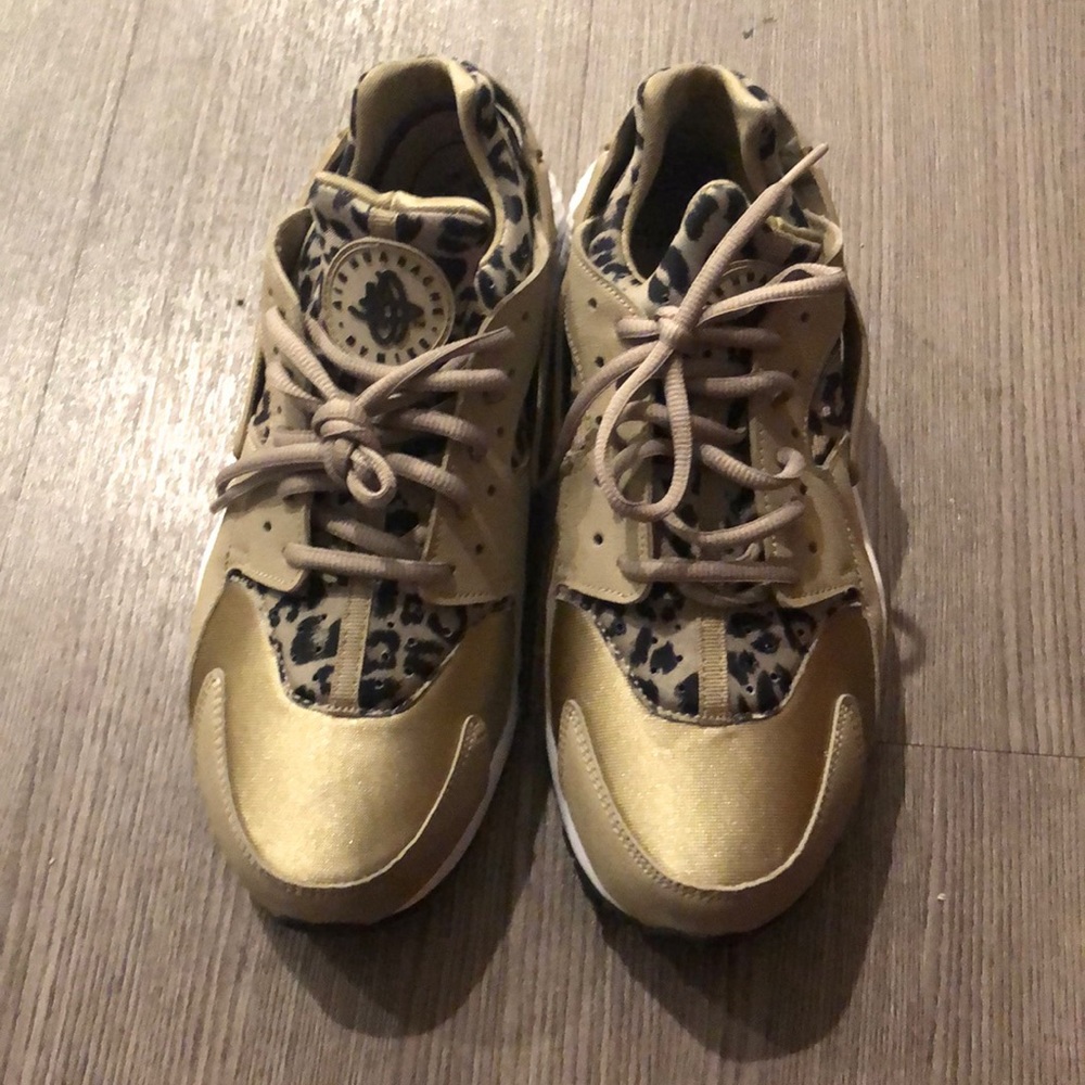 Nike Air Huarache Cheetah Print Size 10W